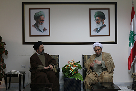 لقاء بين رئيس جامعة المذاهب الإسلامية والسيد علي الموسوي